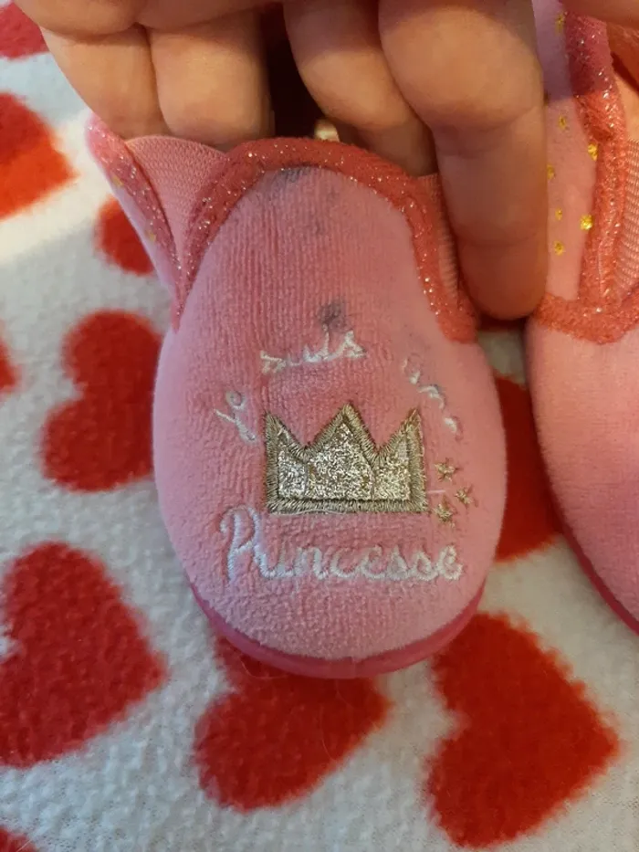 Chaussons pantoufles babygro pointure 25 fille - photo numéro 2
