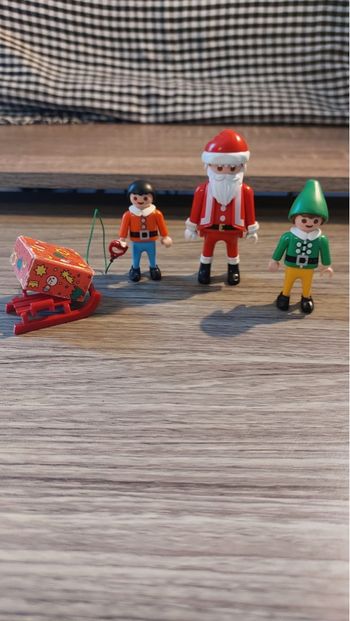Lot playmobil Noël en très bon état
