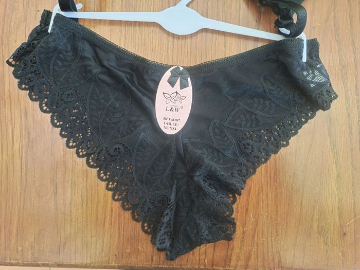 Ensemble lingerie - photo numéro 3