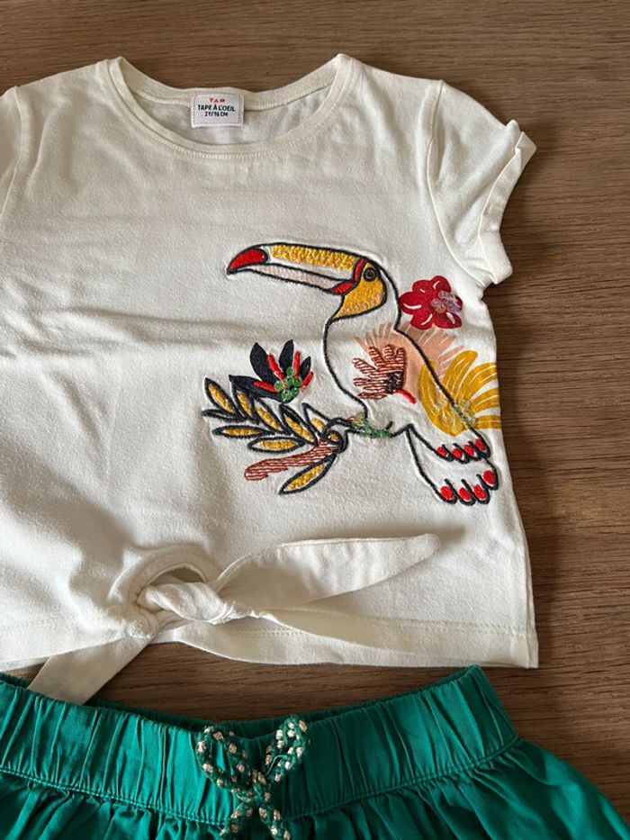 Lot jupe et 2 t-shirts T. 3ans - photo numéro 4