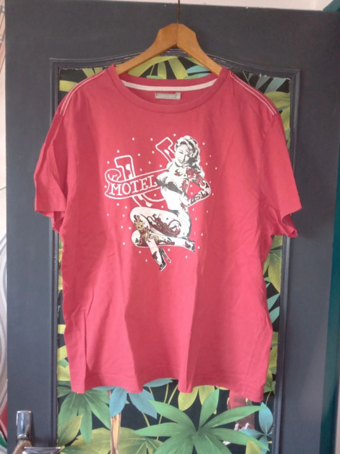 T-shirt homme pin UP. XL