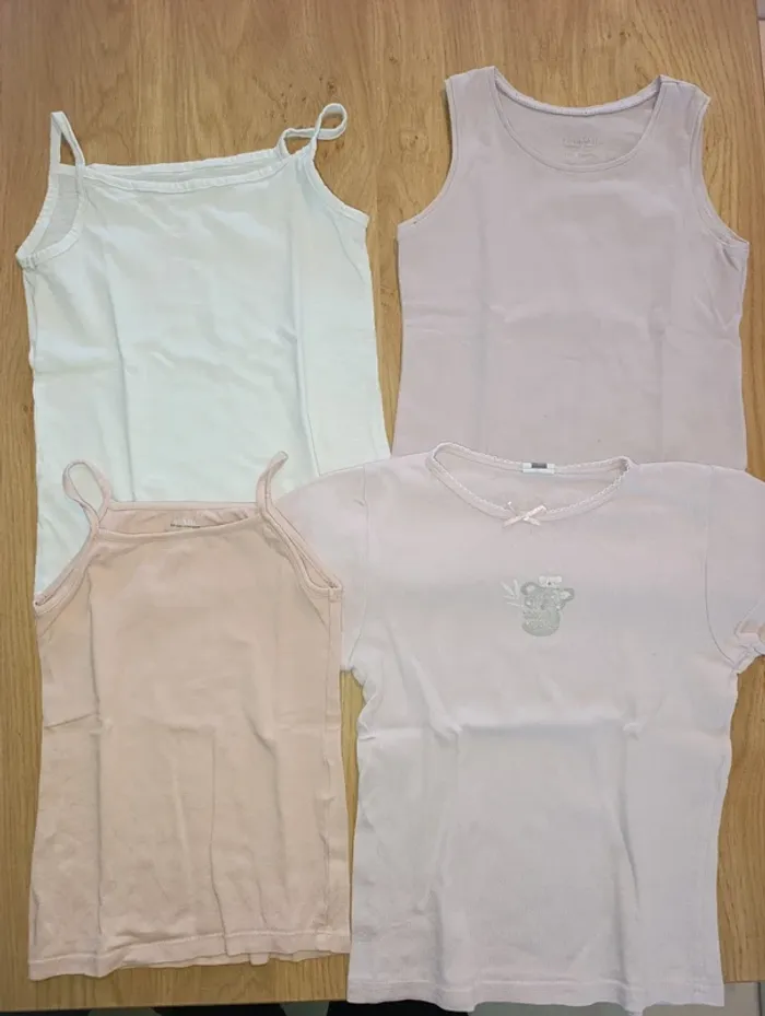 Lot maillot de de corps 7/8 ans
