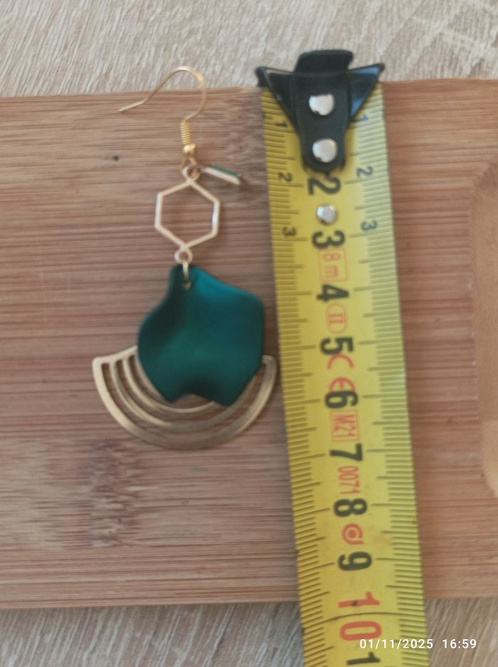 🌺 Boucles d'oreilles doré & verte - photo numéro 4