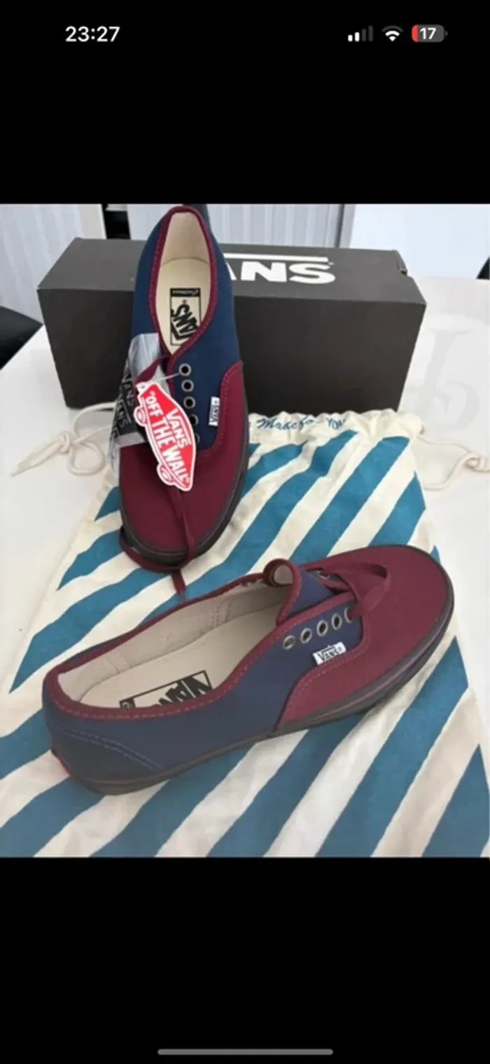 Vans Authentic Femme Taille 38 - Neuf avec Boîte et Sac - Bordeaux/Bleu Marine