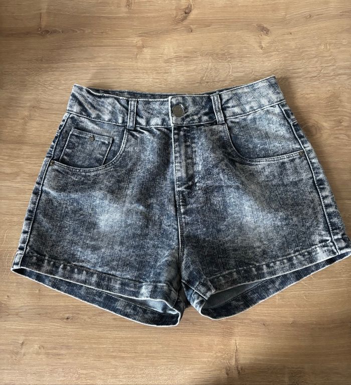 Short taille haute gris