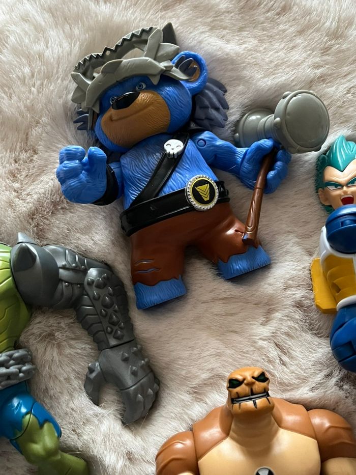 Lot 4 grande Figurine - Dragon Ball, Ben 10, DC Comics & Grojband ! 💥 - photo numéro 7