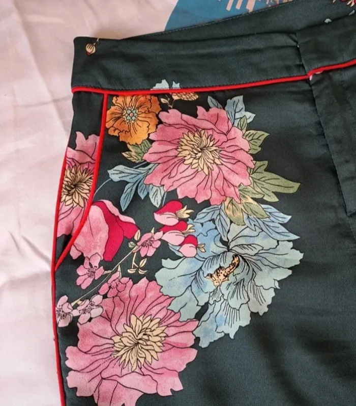 Pantalon fluide fleuri - photo numéro 2