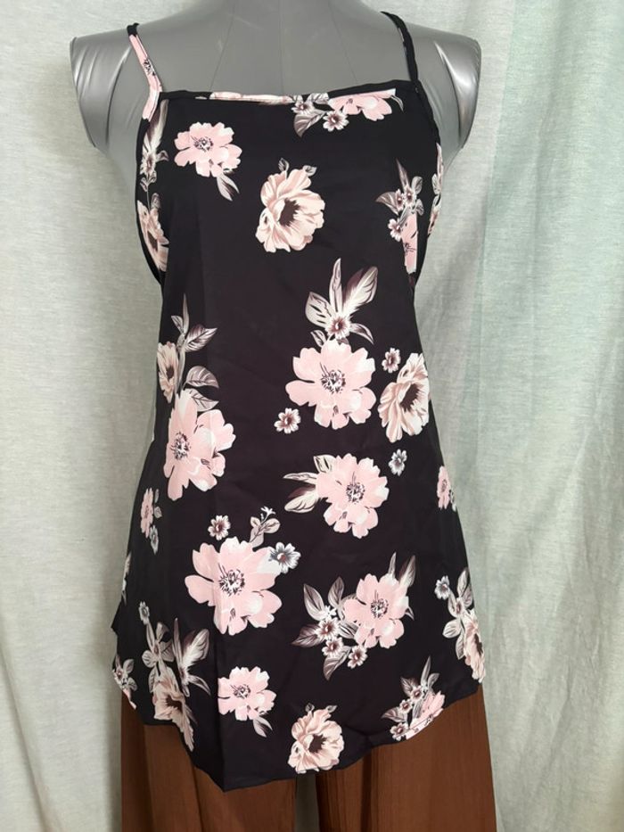 Tunique/nuisette motif floral vintage et dos nu avec papillon dentelle 3XL 46 - photo numéro 2