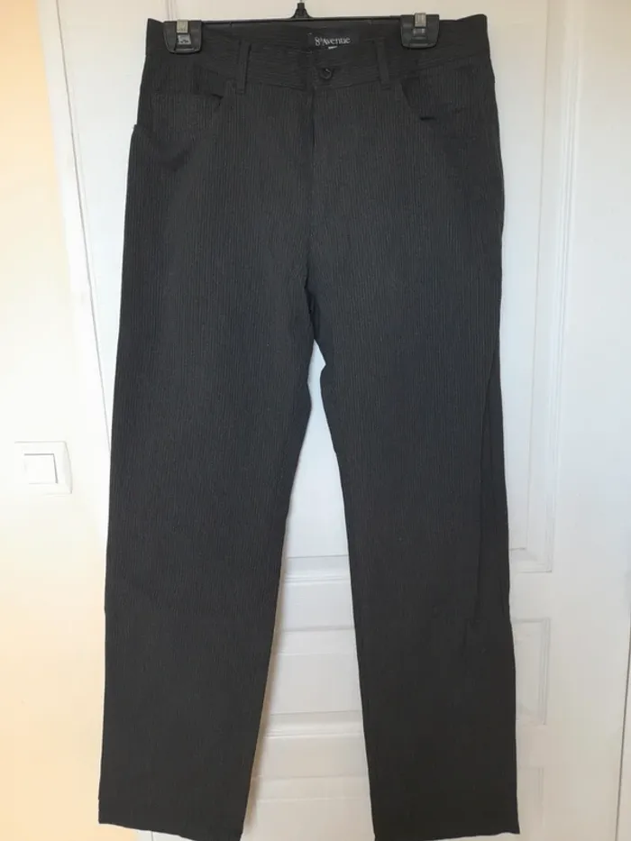 Pantalon à rayures