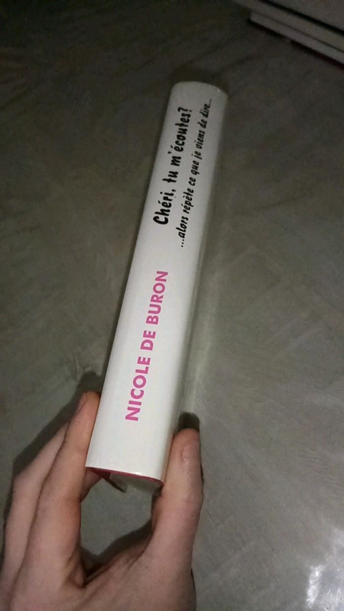 Chéri, tu m'écoutes ? Alord répète ce que je viens de dire - photo numéro 2