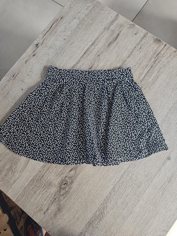 Jupe noire et blanche