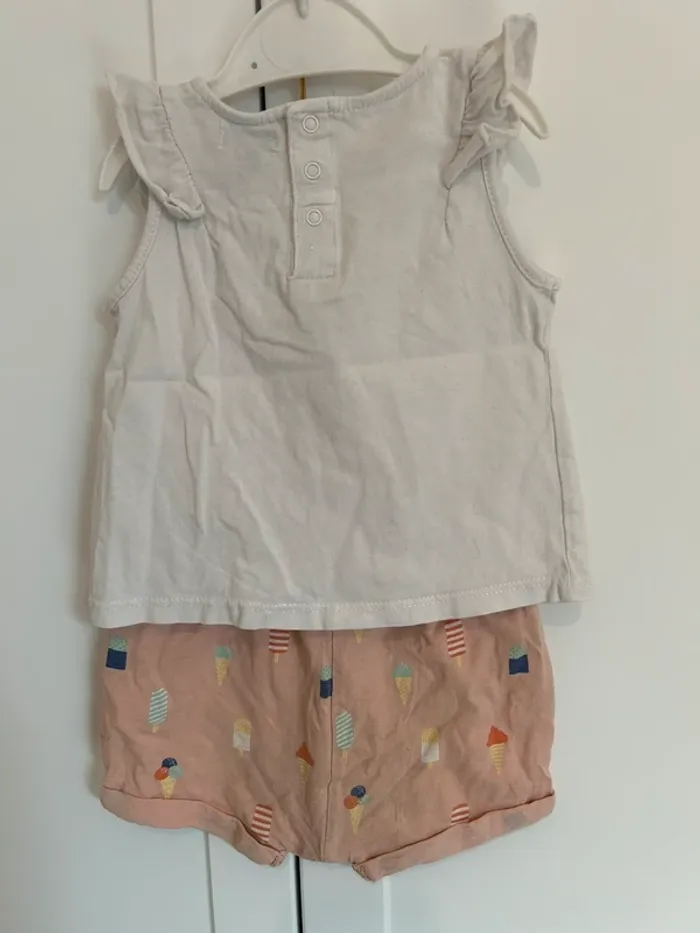 Short et tee shirt motif glace - photo numéro 2