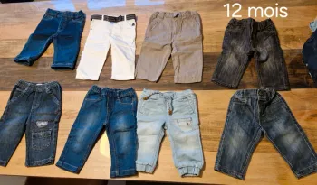 Lot 8 jean 12 mois