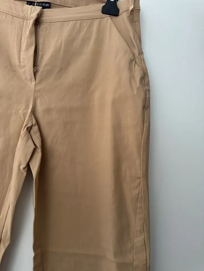 Pantalon de tailleur effet élastique - photo numéro 3