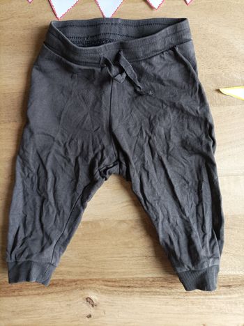 Jogging marron 9 mois