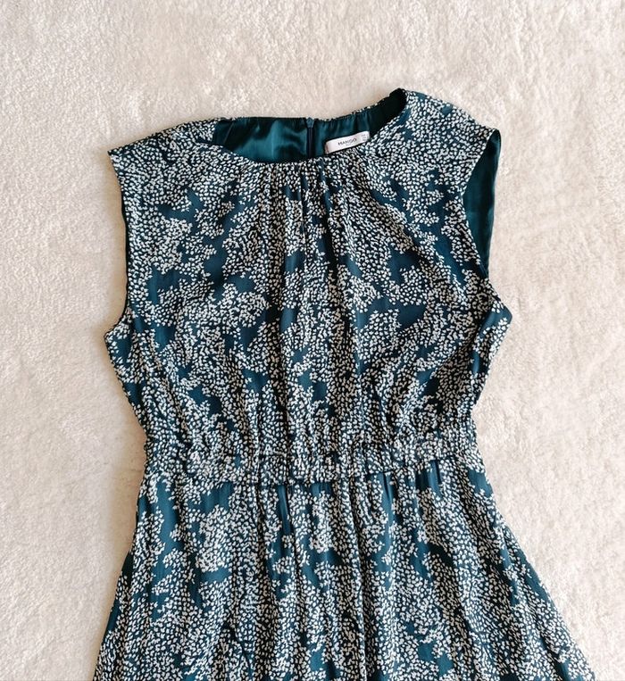 Robe d'été longue Mango S bleu vert motif petites fleurs blanches taille élastique - photo numéro 6