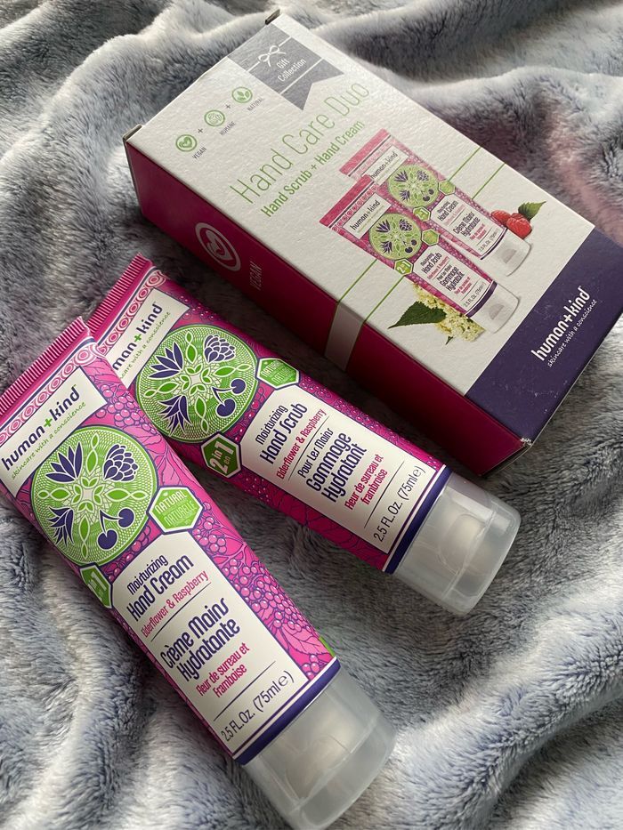 Coffret cadeau duo crème et gommage mains human+kind