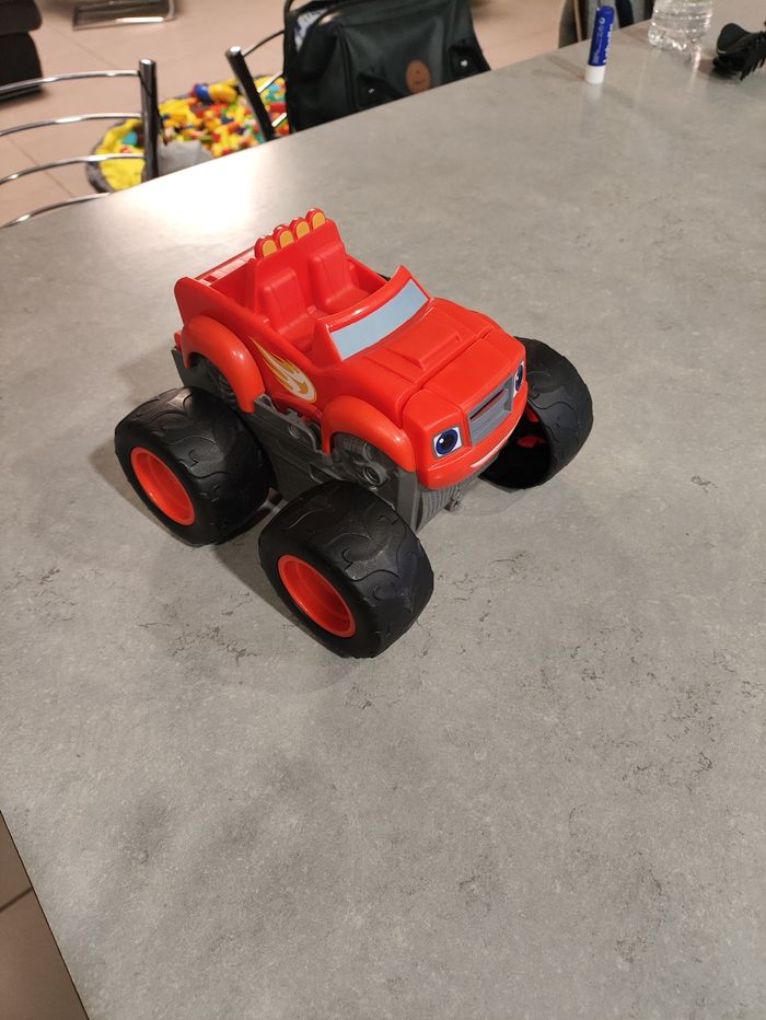 Camion Blaze Pompier transformable Fisher-Price - photo numéro 4