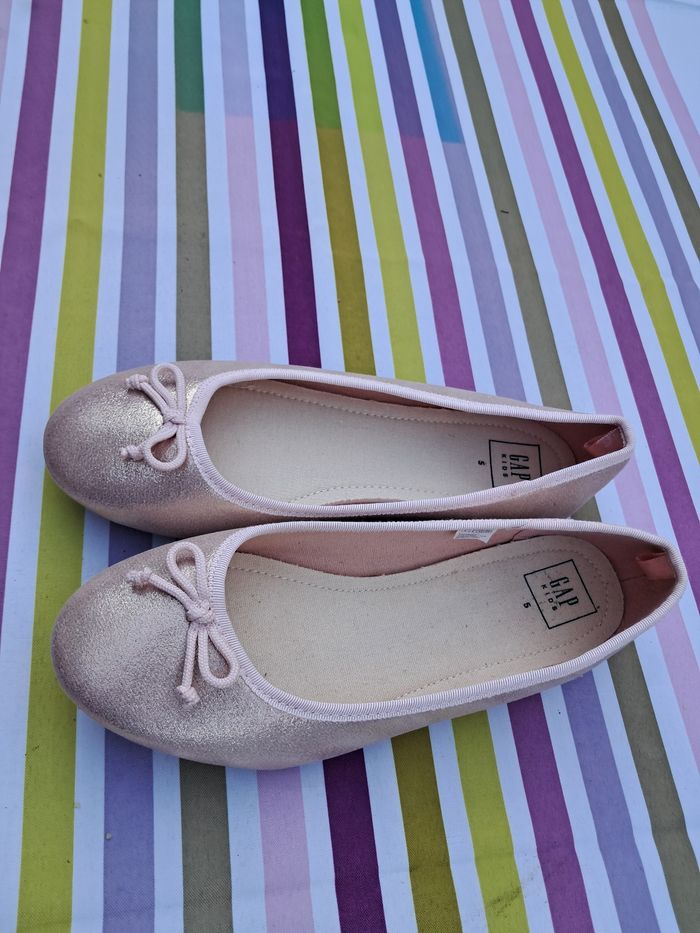 BALLERINES Gap kids taille 5 - photo numéro 2