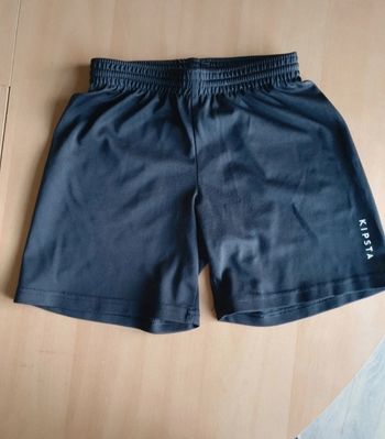 Short garçon 7/8 ans