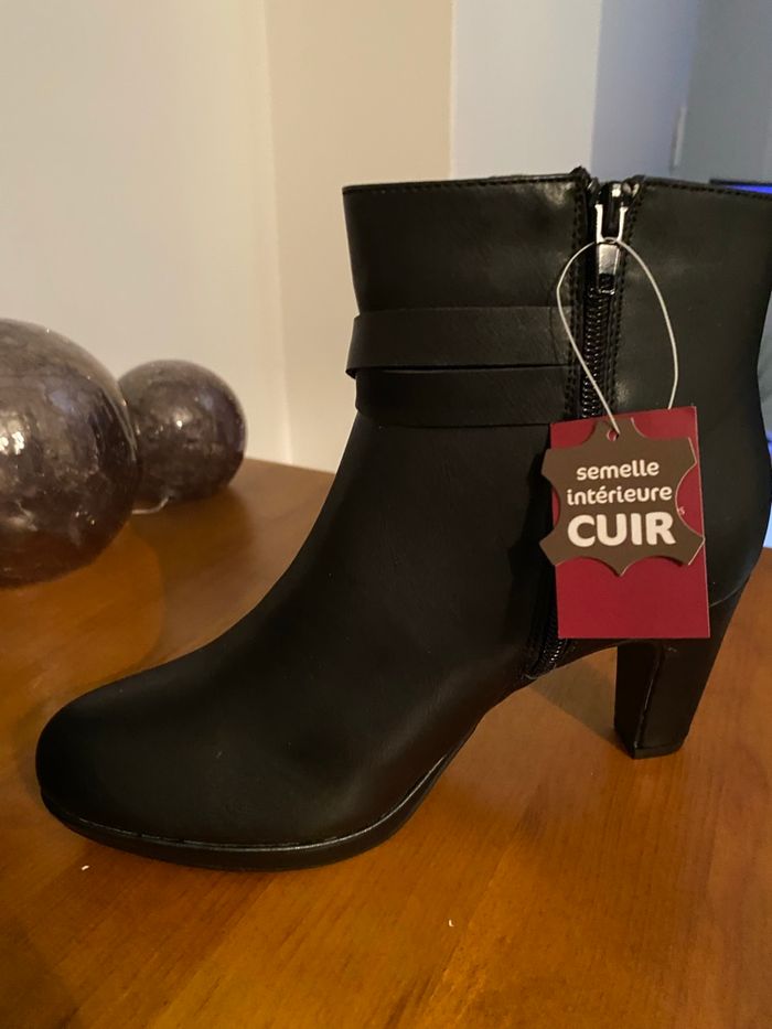 Bottine T 38  noire - photo numéro 2
