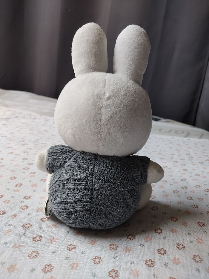 Peluche lapin blanc Miffy - Très bon état - photo numéro 2
