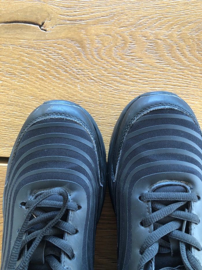 Baskets noire taille 40 - photo numéro 5