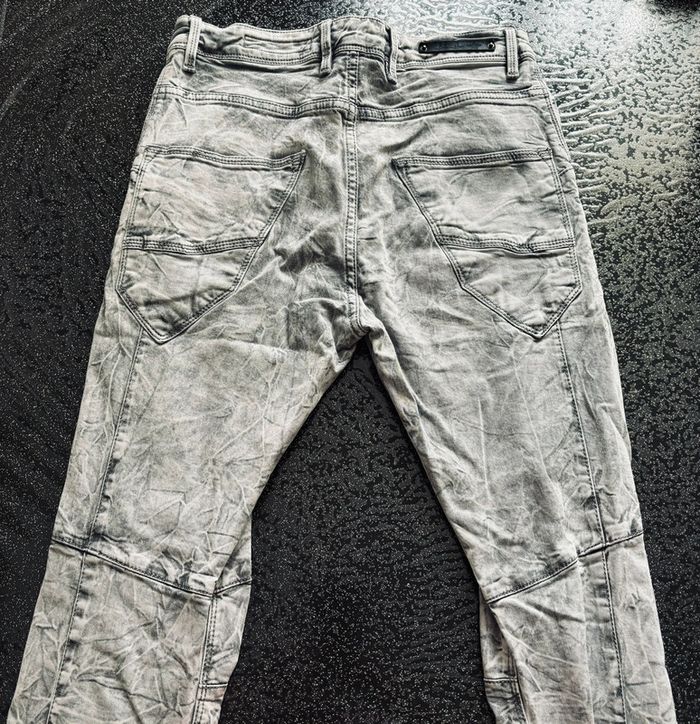 Jean gris / Taille 38 - photo numéro 3