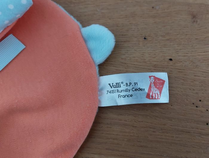 Doudou plat Sophie la girafe et anneau de dentition - Vulli - photo numéro 5