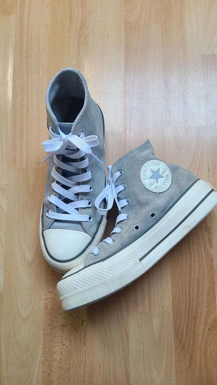 Converse vert d'eau en daim montantes à plateforme taille 37