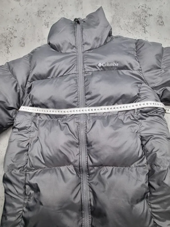 Doudoune Columbia grise taille M Femme (mesures en photos) - photo numéro 4