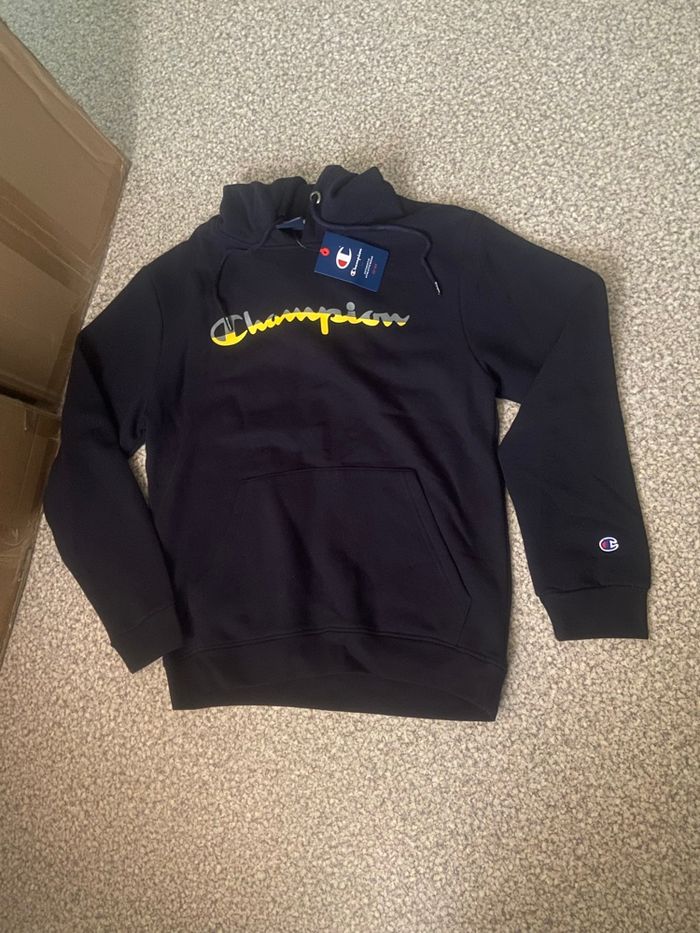 Sweat a capuche taille S - photo numéro 3