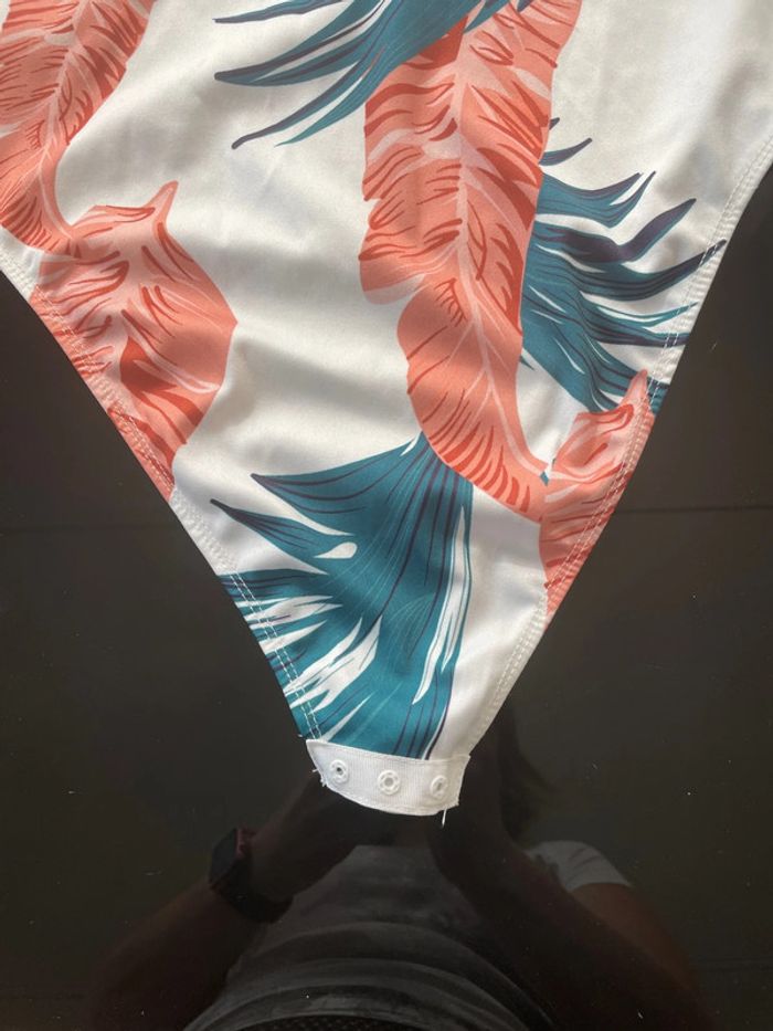 Joli maillot de bain en taille M - photo numéro 6