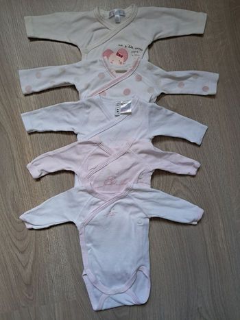 Lot 5 bodies manches longues 50 cm