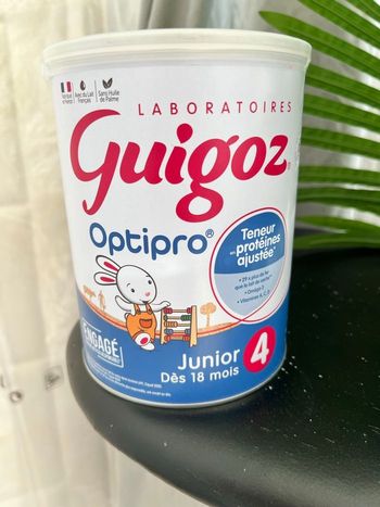 Lait Guigoz Optipro 4 ( 4 boîtes disponibles) 