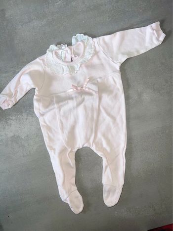 Pyjama doña Carmen 1 - 3 mois rose col dentelle