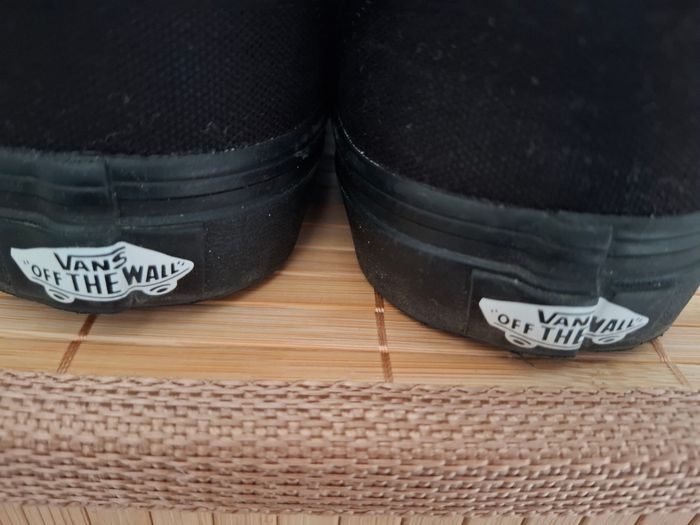 Vans Authentic noires – Pointure 39 (mixte) - photo numéro 3