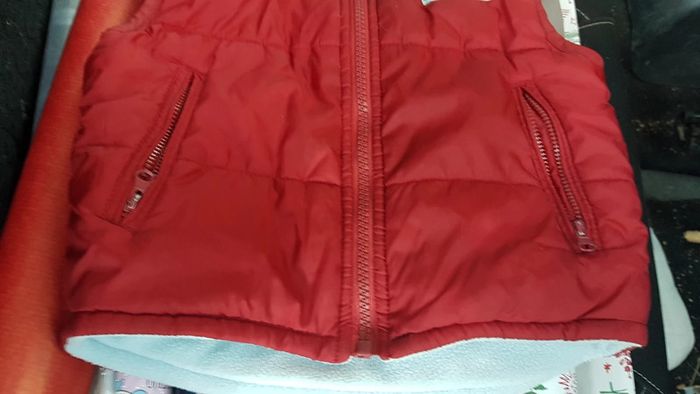 Veste sans Manches 12 mois - photo numéro 2