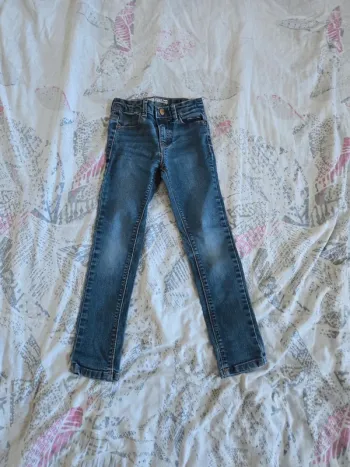 Jeans super skinny taille 6ans kiabi
