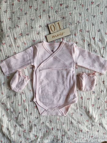 Ensemble
Bodie 1 mois et gant naissance