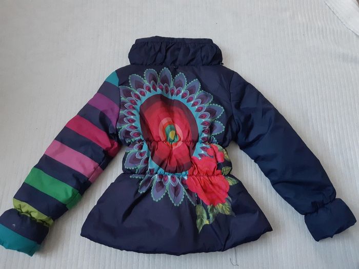 Doudoune épaisse et colorée Desigual 5/6 ans - photo numéro 3