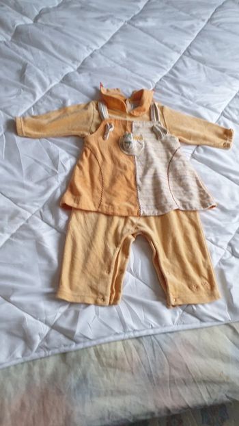 Jolie tenue 9 mois