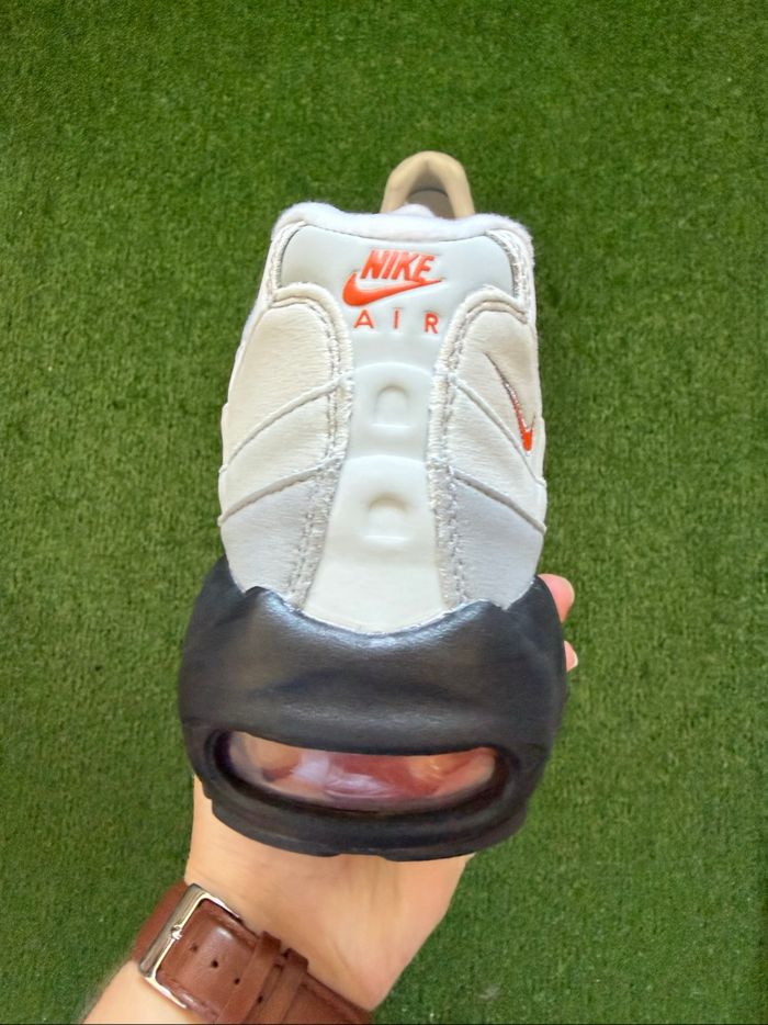 Nike Air Max 95 Gris et Orange - photo numéro 5