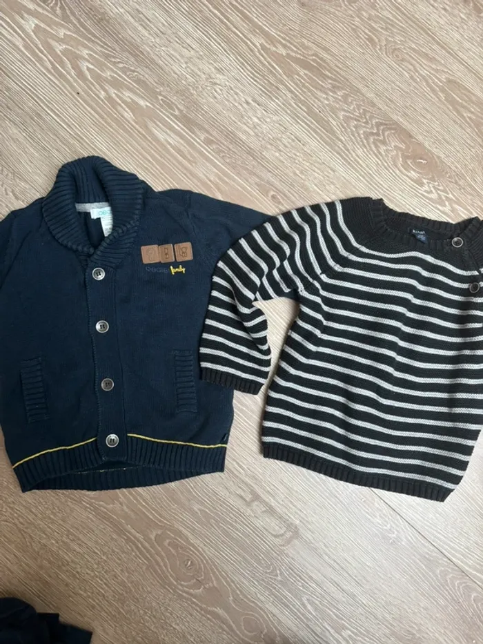 Lot vêtements garçon 2 ans - photo numéro 8