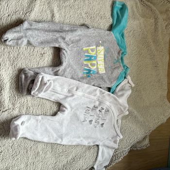 Lot de pyjamas