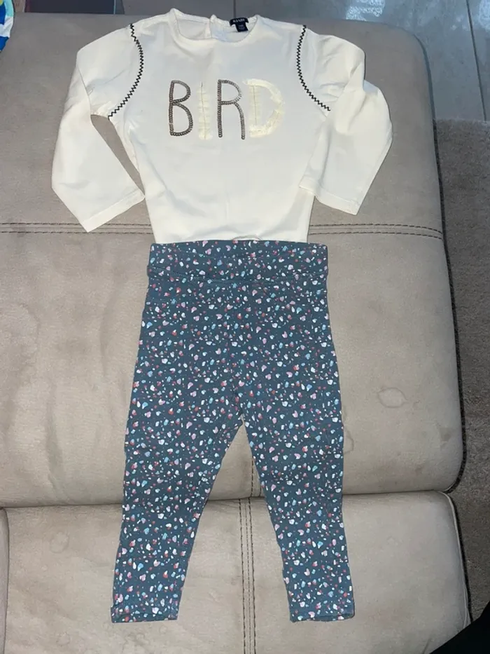 Ensemble pantalon tee-shirt