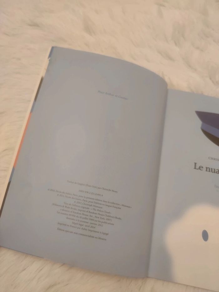 Livre _ Le Nuage Policier - L École des loisirs - photo numéro 3