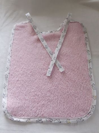 Bavoir en tissu éponge rose clair-fait main