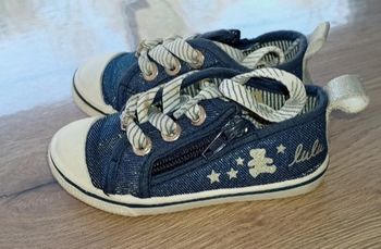 Chaussure lulu castagnette bleu blanc taille 21