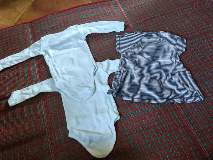 Lot de 3 vêtements fille bébé 6 mois - photo numéro 2